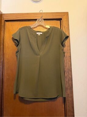 Calvin Klein Olive Green Split V-Neck Cap Sleeve Blouse